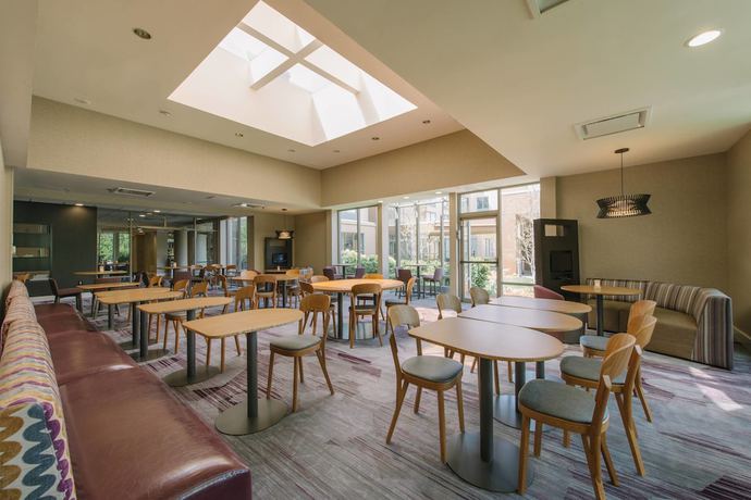 Imagen del bar/restaurante del Hotel Courtyard By Marriott Nashua. Foto 11
