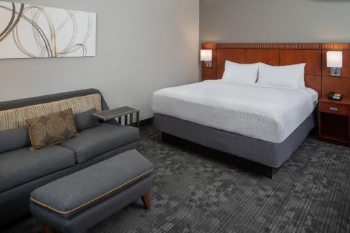 Imagen de la habitación del Hotel Courtyard By Marriott Nashville Airport. Foto 14