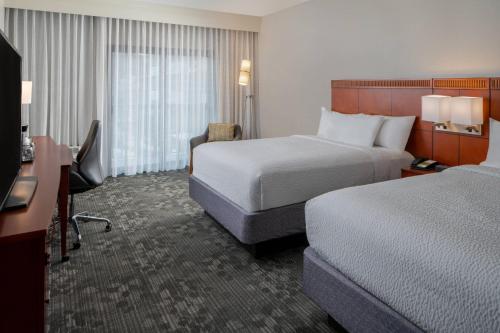 Imagen de la habitación del Hotel Courtyard By Marriott Nashville Airport. Foto 16