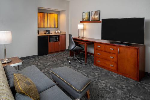 Imagen general del Hotel Courtyard By Marriott Nashville Airport. Foto 9