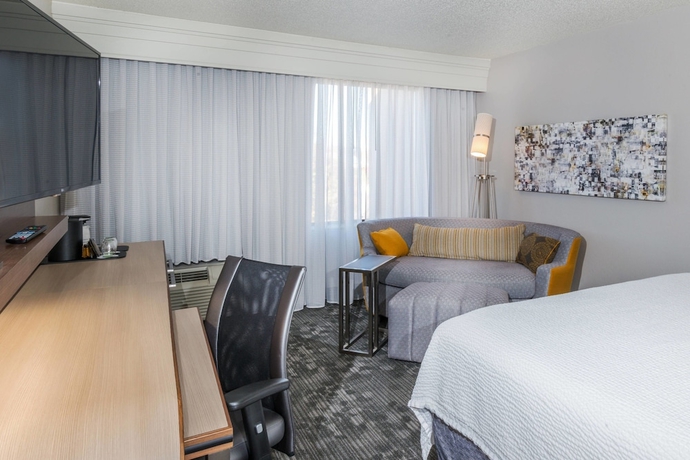 Imagen de la habitación del Hotel Courtyard By Marriott Nashville At Opryland. Foto 4