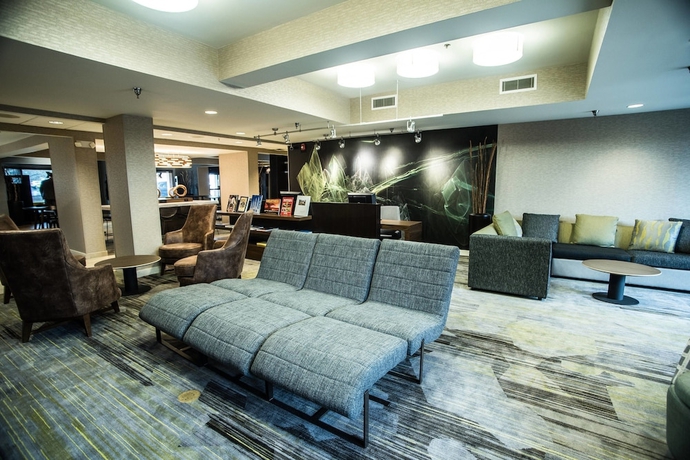 Imagen de los interiores del Hotel Courtyard By Marriott Nashville At Opryland. Foto 17