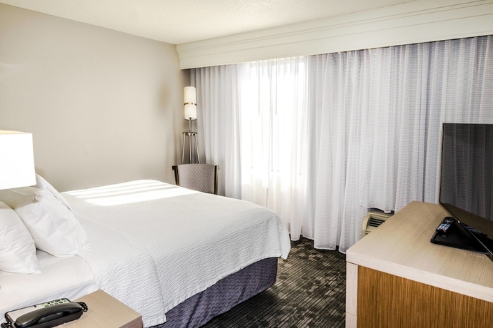 Imagen de la habitación del Hotel Courtyard By Marriott Nashville At Opryland. Foto 7