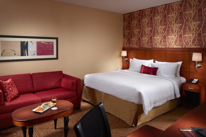 Imagen de la habitación del Hotel Courtyard By Marriott Nashville Brentwood. Foto 15