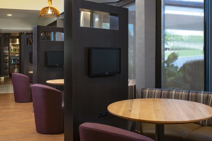 Imagen de los interiores del Hotel Courtyard By Marriott Nashville Brentwood. Foto 17