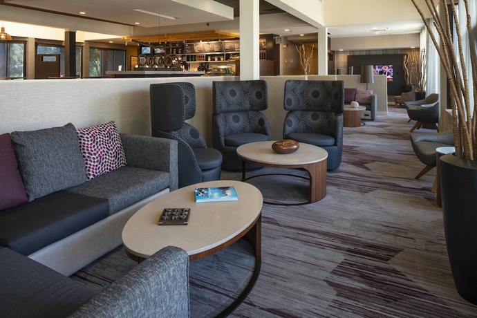Imagen del bar/restaurante del Hotel Courtyard By Marriott Nashville Brentwood. Foto 8
