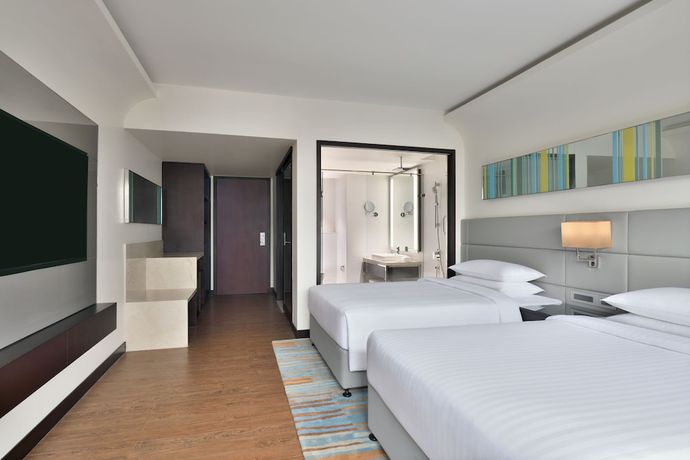 Imagen de la habitación del Hotel Courtyard By Marriott Navi Mumbai. Foto 10