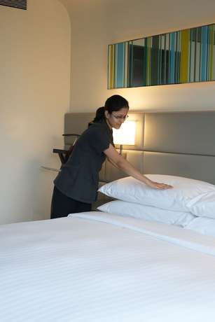 Imagen de la habitación del Hotel Courtyard By Marriott Navi Mumbai. Foto 18