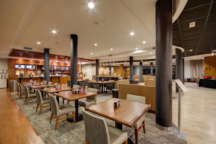 Imagen del bar/restaurante del Hotel Courtyard By Marriott New Braunfels River Village. Foto 3