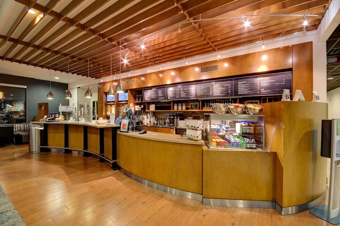 Imagen del bar/restaurante del Hotel Courtyard By Marriott New Braunfels River Village. Foto 4