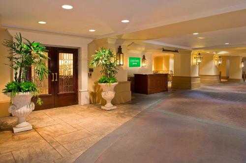 Imagen general del Hotel Courtyard By Marriott New Orleans French Quarter/iberville. Foto 2