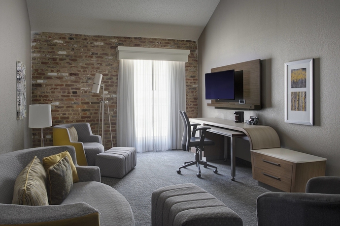 Imagen de la habitación del Hotel Courtyard By Marriott New Orleans Warehouse Arts District. Foto 12