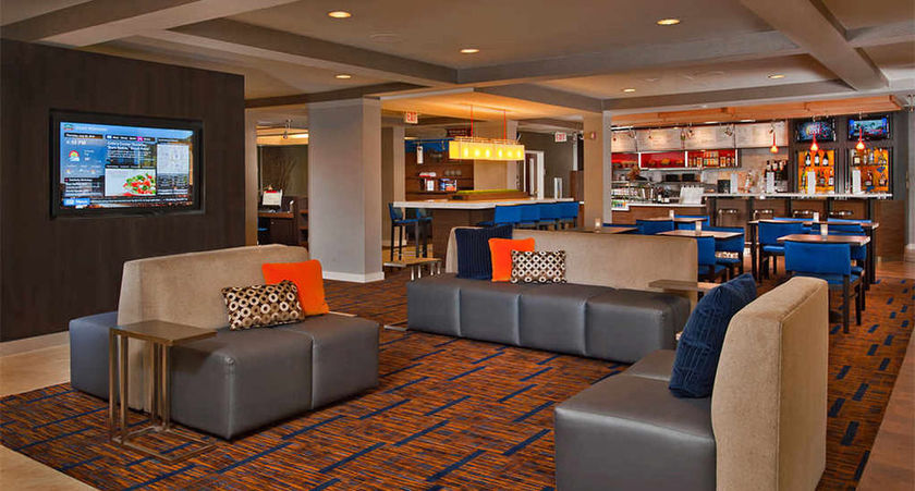 Imagen del bar/restaurante del Hotel Courtyard By Marriott New Orleans Westbank/gretna. Foto 5