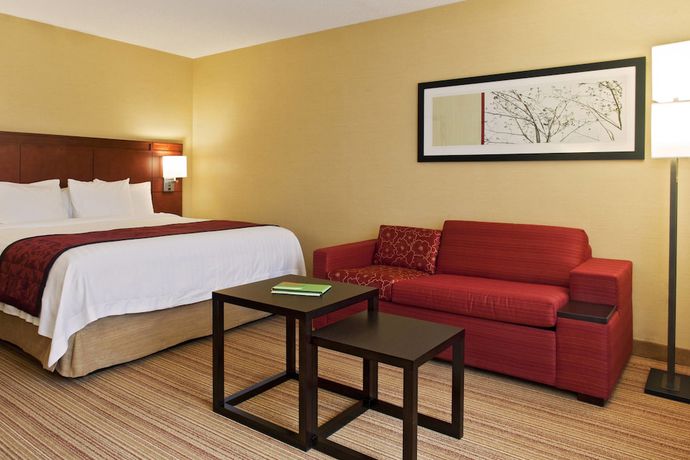 Imagen de la habitación del Hotel Courtyard By Marriott Newburgh Stewart Airport. Foto 8