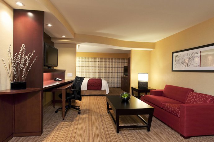 Imagen de la habitación del Hotel Courtyard By Marriott Newburgh Stewart Airport. Foto 11