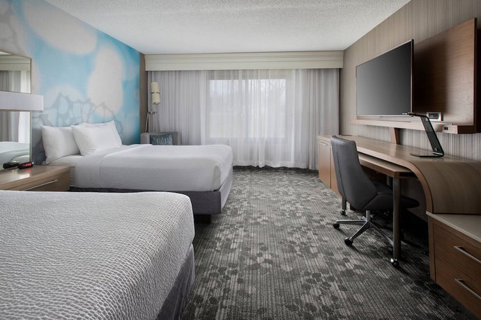 Imagen de la habitación del Hotel Courtyard By Marriott Newburgh Stewart Airport. Foto 16