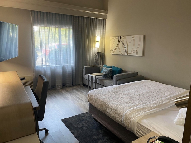 Imagen de la habitación del Hotel Courtyard By Marriott Newport News Yorktown. Foto 4