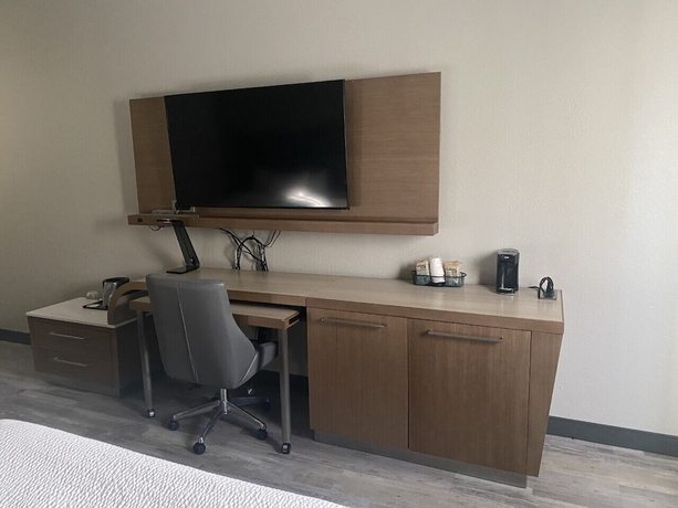 Imagen de la habitación del Hotel Courtyard By Marriott Newport News Yorktown. Foto 10