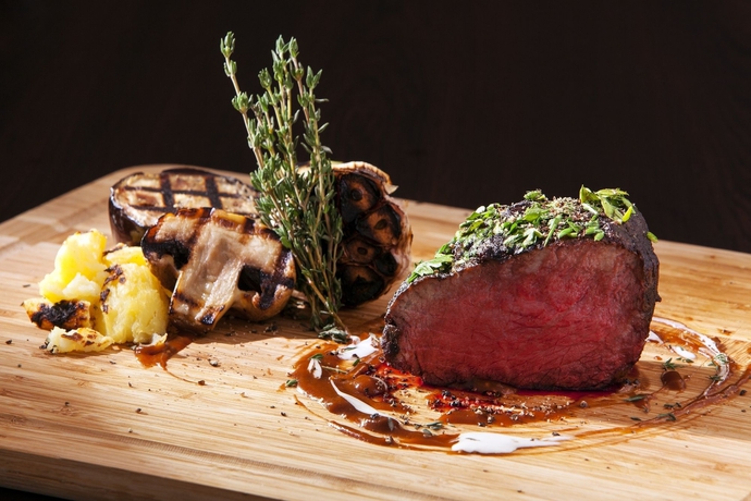 Imagen del bar/restaurante del Hotel Courtyard By Marriott Nizhny Novgorod City Center. Foto 5