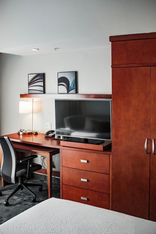 Imagen de la habitación del Hotel Courtyard By Marriott Norman. Foto 13