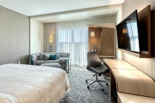 Imagen de la habitación del Hotel Courtyard By Marriott North Brunswick. Foto 12