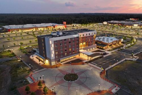 Imagen general del Hotel Courtyard By Marriott North Brunswick. Foto 2