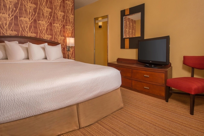 Imagen de la habitación del Hotel Courtyard By Marriott North Charleston Airport/coliseum. Foto 15