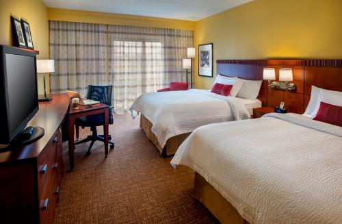 Imagen de la habitación del Hotel Courtyard By Marriott Norwalk. Foto 7