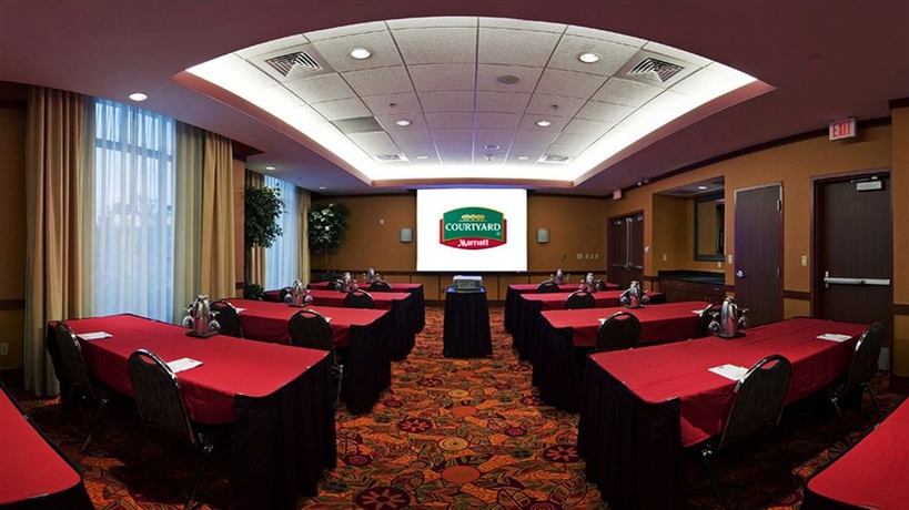 Imagen de los interiores del Hotel Courtyard By Marriott Oklahoma City Downtown. Foto 11