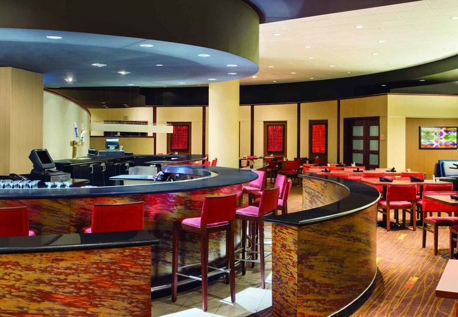 Imagen del bar/restaurante del Hotel Courtyard By Marriott Oklahoma City Downtown. Foto 3