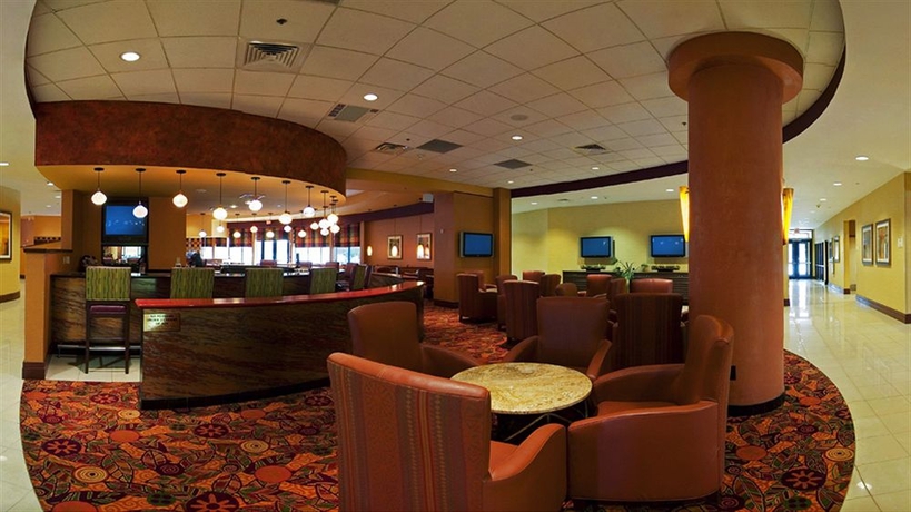 Imagen del bar/restaurante del Hotel Courtyard By Marriott Oklahoma City Downtown. Foto 6