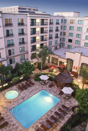 Imagen general del Hotel Courtyard By Marriott Old Pasadena. Foto 6