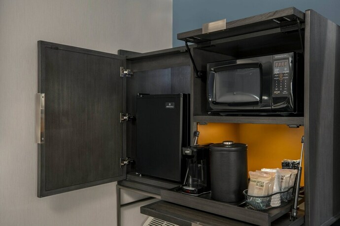 Imagen de la habitación del Hotel Courtyard By Marriott Olympia. Foto 12