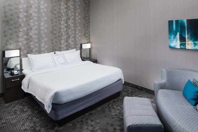 Imagen de la habitación del Hotel Courtyard By Marriott Omaha Downtown. Foto 13
