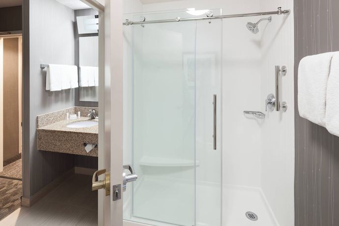 Imagen de la habitación del Hotel Courtyard By Marriott Omaha Downtown. Foto 16