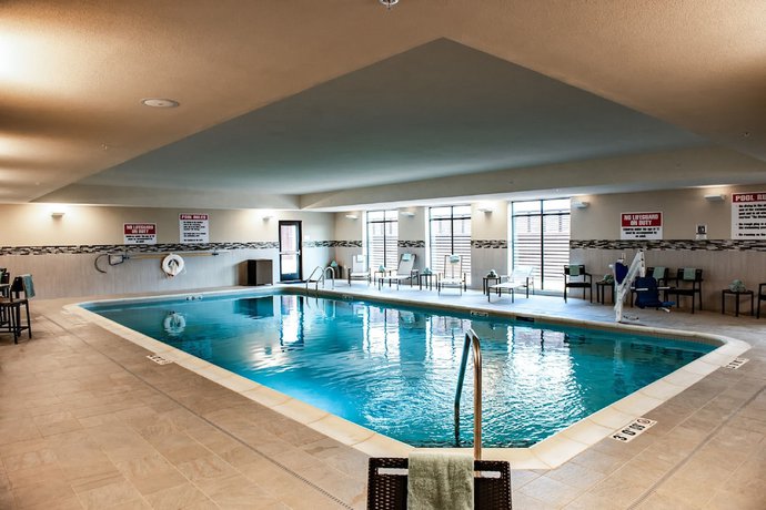 Imagen de la piscina del Hotel Courtyard By Marriott Omaha East/council Bluffs, Ia. Foto 15
