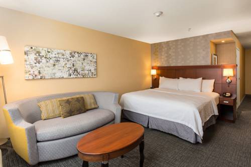Imagen de la habitación del Hotel Courtyard By Marriott Ontario Rancho Cucamonga. Foto 9