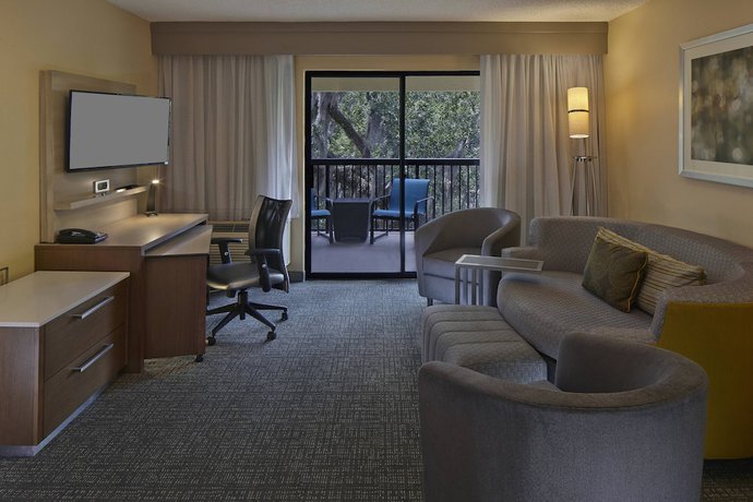 Imagen de la habitación del Hotel Courtyard By Marriott Orlando East/ucf Area. Foto 6
