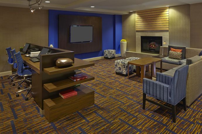 Imagen de los interiores del Hotel Courtyard By Marriott Orlando East/ucf Area. Foto 17