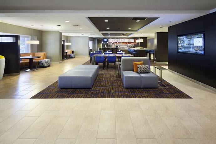Imagen de los interiores del Hotel Courtyard By Marriott Orlando East/ucf Area. Foto 18