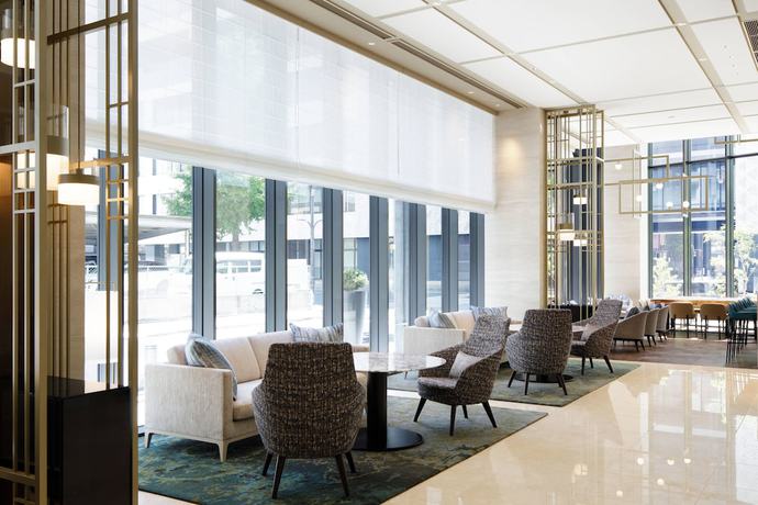 Imagen de los interiores del Hotel Courtyard By Marriott Osaka Honmachi. Foto 20