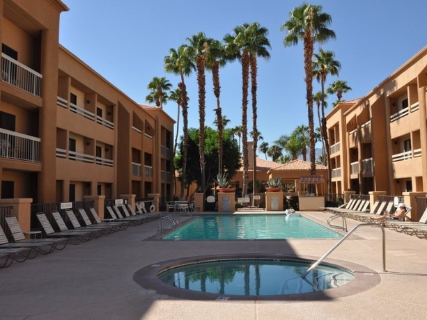 Imagen general del Hotel Courtyard By Marriott Palm Springs. Foto 6
