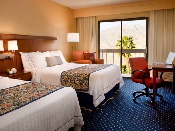 Imagen general del Hotel Courtyard By Marriott Palm Springs. Foto 9