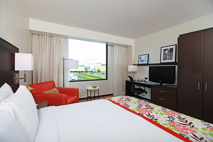 Imagen de la habitación del Hotel Courtyard By Marriott Panama Metromall. Foto 8
