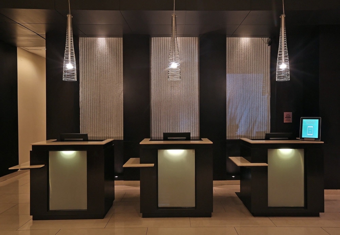 Imagen de los interiores del Hotel Courtyard By Marriott Panama Multiplaza Mall. Foto 4