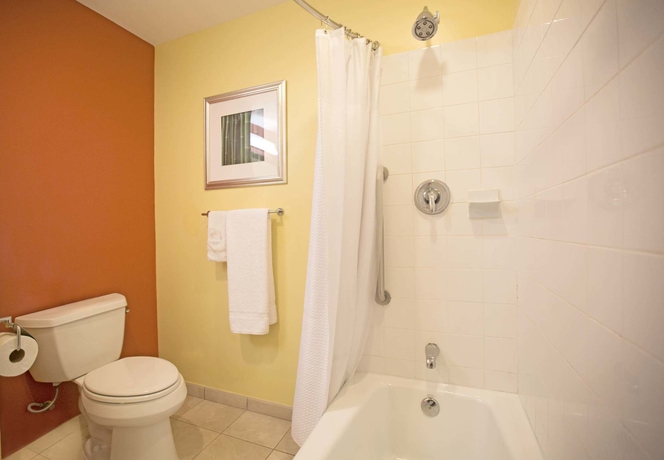 Imagen de la habitación del Hotel Courtyard By Marriott Paramaribo. Foto 5