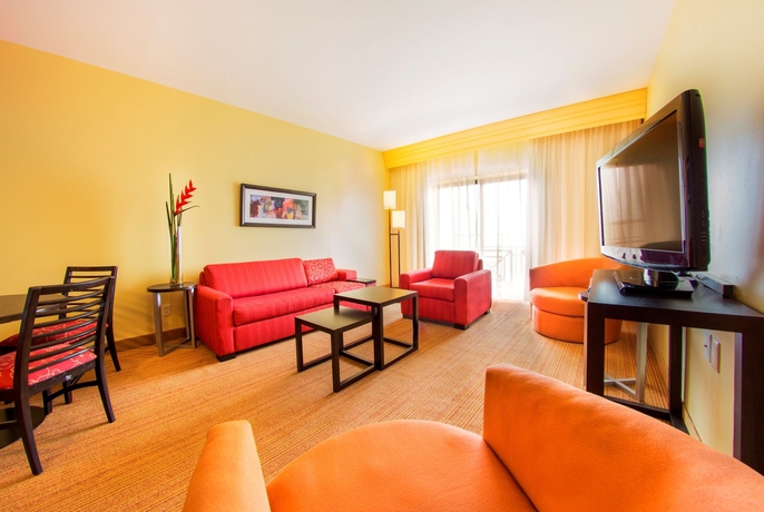 Imagen de los interiores del Hotel Courtyard By Marriott Paramaribo. Foto 13