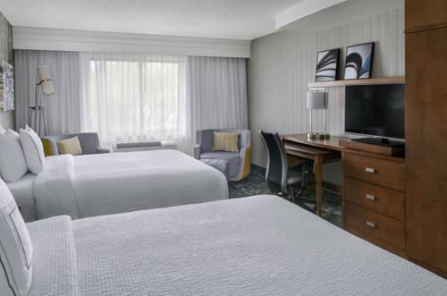 Imagen de la habitación del Hotel Courtyard By Marriott Paramus. Foto 3
