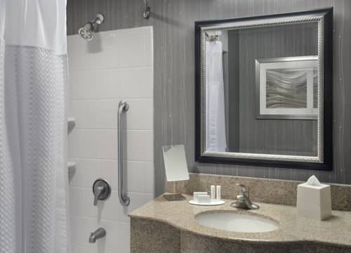 Imagen de la habitación del Hotel Courtyard By Marriott Paramus. Foto 5