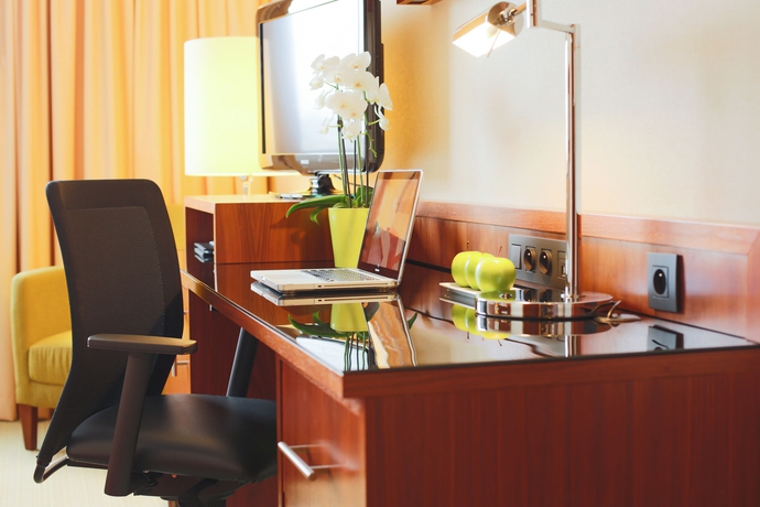 Imagen de la habitación del Hotel Courtyard By Marriott Paris Arcueil. Foto 6